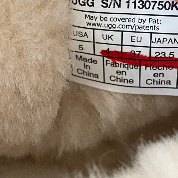 ❤️❤️❤️ UGG Classic Ultra Mini Boots Chestnut Kid’s 5 6 (Will Fit A Women’s 7 8) - Picture 12 of 15